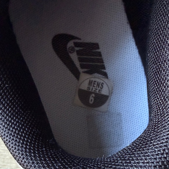 Nike Men's Low Dunk Black and White Sneakers - Picture 5 of 6